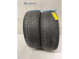 Gebruikte Bandenset Diversen Diversen Prijs € 60,00 Margeregeling aangeboden door Autobedrijf Brooks