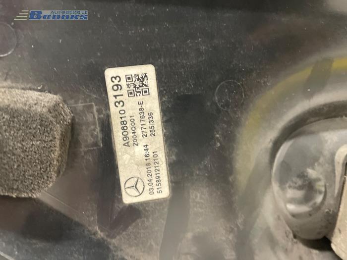 Buitenspiegel rechts van een Mercedes-Benz Sprinter 3,5t (906.63) 314 CDI 16V 2018