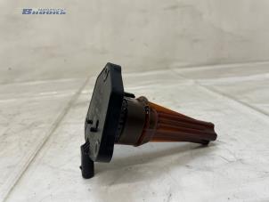 Gebruikte Olie niveau sensor Volkswagen Golf VII (AUA) 1.5 TSI Evo BMT 16V Prijs € 35,00 Margeregeling aangeboden door Autobedrijf Brooks