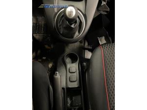 Gebruikte Pook Mazda 2 (DE) 1.6 MZ-CD 16V Prijs € 50,00 Margeregeling aangeboden door Autobedrijf Brooks