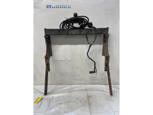 Gebruikte Trekhaak Iveco New Daily VI 33S16, 35C16, 35S16 Prijs € 275,00 Margeregeling aangeboden door Autobedrijf Brooks