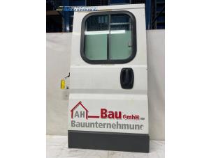 Gebruikte Deur 4Deurs links-achter Fiat Ducato (250) 2.3 D 120 Multijet Prijs € 125,00 Margeregeling aangeboden door Autobedrijf Brooks