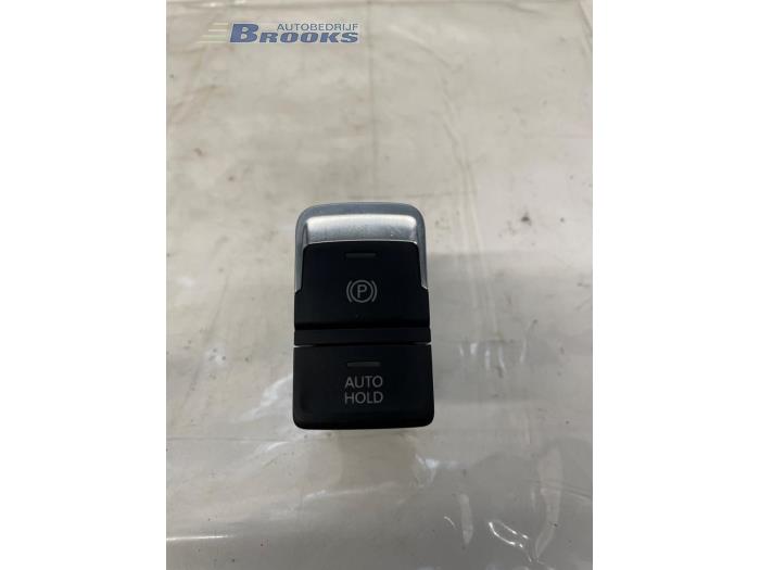 Gebruikte Handrem schakelaar Volkswagen Passat Variant (3G5) 1.6 TDI 16V Prijs € 15,00 Margeregeling aangeboden door Autobedrijf Brooks