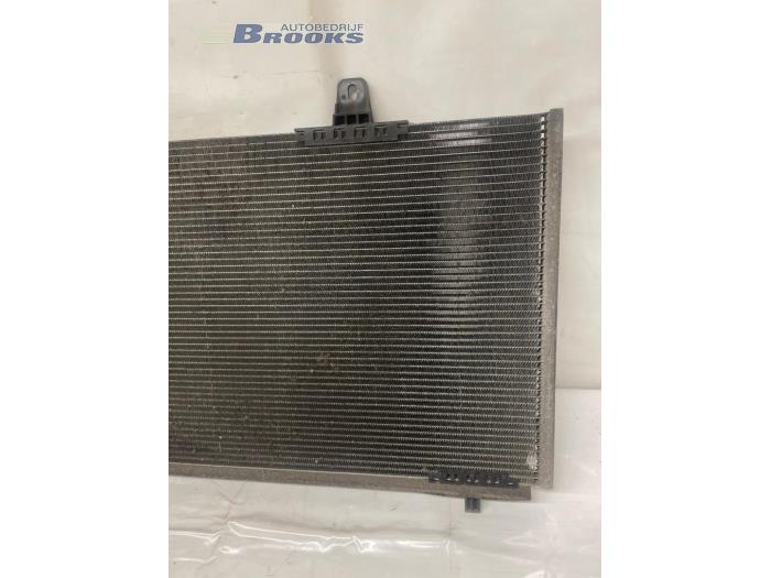 Airco Condensor van een Peugeot 2008 (UD/UK/UR/US/UX) e-2008 50 kWh 2020