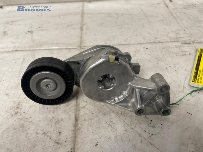Gebruikte Spanrol Multiriem Seat Leon (1P1) 1.6 Prijs € 15,00 Margeregeling aangeboden door Autobedrijf Brooks