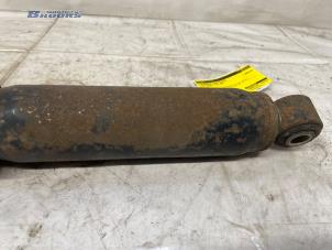 Gebruikte Schokdemper links-achter Fiat Ducato (250) 2.3 D 120 Multijet Prijs € 25,00 Margeregeling aangeboden door Autobedrijf Brooks