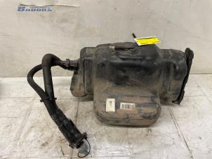 Gebruikte Tank adblue Iveco New Daily VI 33S16, 35C16, 35S16 Prijs € 450,00 Margeregeling aangeboden door Autobedrijf Brooks