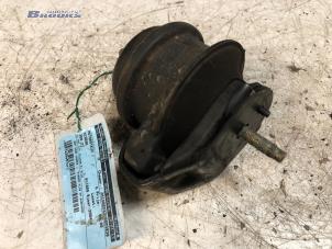 Gebruikte Motorrubber Nissan 350 Z (Z33) 3.5 V6 24V Prijs € 25,00 Margeregeling aangeboden door Autobedrijf Brooks