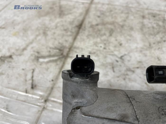 Aircopomp van een Ford Grand C-Max (DXA) 1.0 Ti-VCT EcoBoost 12V 125 2015