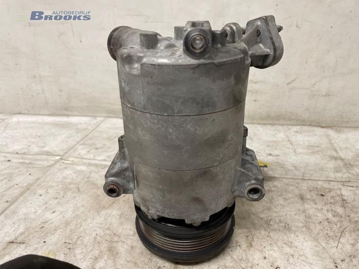 Aircopomp van een Ford Grand C-Max (DXA) 1.0 Ti-VCT EcoBoost 12V 125 2015