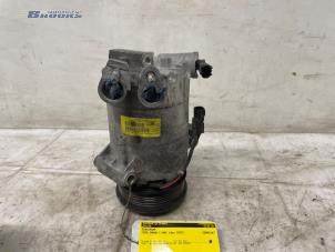 Gebruikte Pomp Airco Ford Grand C-Max (DXA) 1.0 Ti-VCT EcoBoost 12V 125 Prijs € 40,00 Margeregeling aangeboden door Autobedrijf Brooks