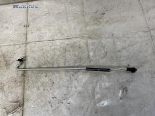 Nieuwe Motorkap hendel Peugeot 107 1.0 12V Prijs € 18,15 Inclusief btw aangeboden door Autobedrijf Brooks