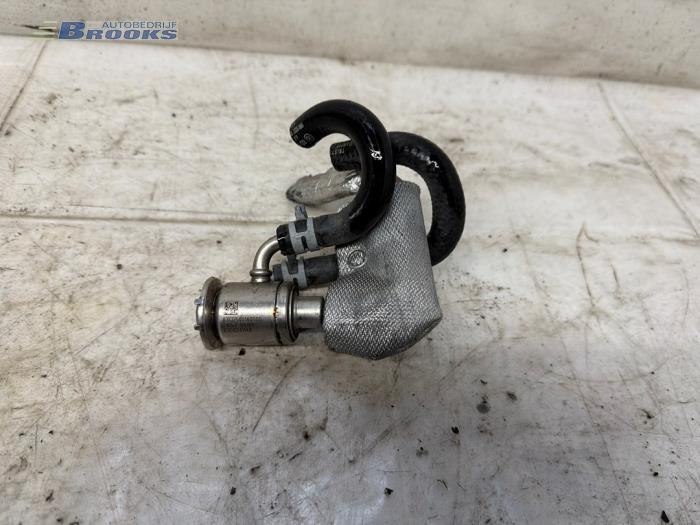 Gebruikte Adblue injector Mercedes Sprinter 3,5t (907.6/910.6) 315 CDI 2.0 D RWD Prijs € 100,00 Margeregeling aangeboden door Autobedrijf Brooks