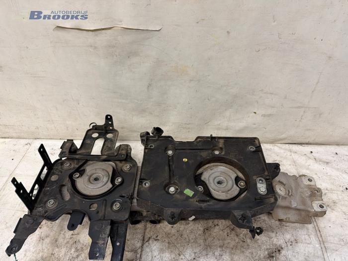 Gebruikte Motorrubber Volkswagen Golf VII (AUA) e-Golf Prijs € 120,00 Margeregeling aangeboden door Autobedrijf Brooks