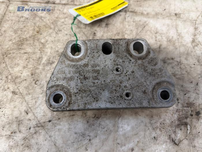 Gebruikte Motorrubber Volkswagen Golf VII (AUA) e-Golf Prijs € 15,00 Margeregeling aangeboden door Autobedrijf Brooks