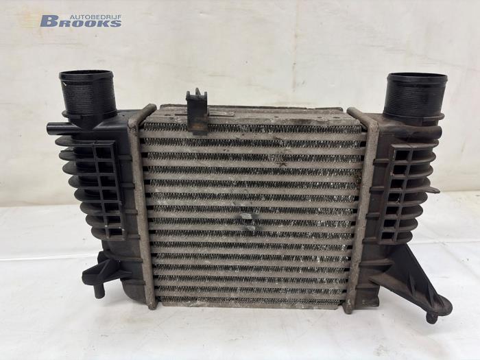 Gebruikte Intercooler Renault Modus/Grand Modus (JP) 1.2 16V TCE 100 Prijs € 20,00 Margeregeling aangeboden door Autobedrijf Brooks