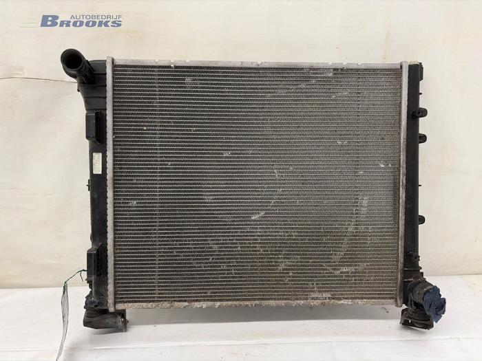Gebruikte Radiateur Fiat 500 (312) 0.9 TwinAir 85 Prijs € 15,00 Margeregeling aangeboden door Autobedrijf Brooks