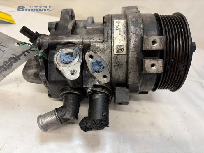 Gebruikte Servopomp BMW 7 serie (F01/02/03/04) 750i,Li,LiS V8 32V Prijs € 150,00 Margeregeling aangeboden door Autobedrijf Brooks