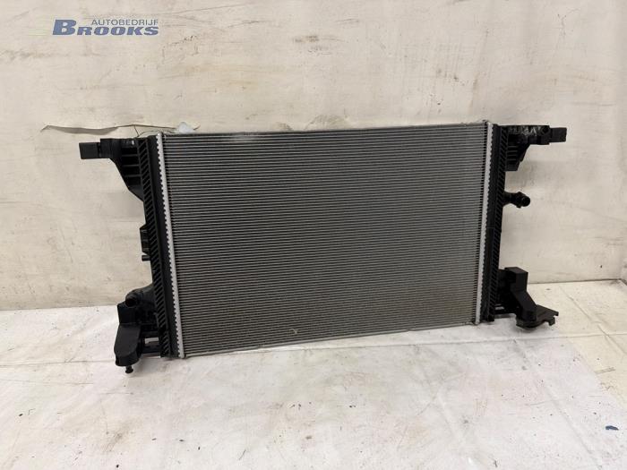 Gebruikte Radiateur Mercedes EQB (X243) 250 67 kWh Prijs € 275,00 Margeregeling aangeboden door Autobedrijf Brooks