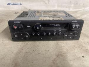Gebruikte Radio/Cassette Renault Laguna I Grandtour (K56) 1.6 16V Prijs € 37,50 Margeregeling aangeboden door Autobedrijf Brooks