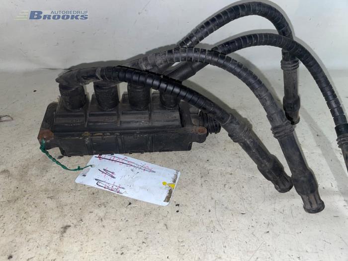 Gebruikte Bobine BMW 3 serie Compact (E36/5) 316i Prijs € 15,00 Margeregeling aangeboden door Autobedrijf Brooks