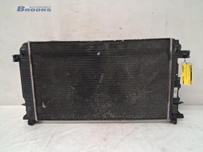 Gebruikte Radiateur Mercedes Sprinter 3t (906.61) 213 CDI 16V Prijs € 35,00 Margeregeling aangeboden door Autobedrijf Brooks