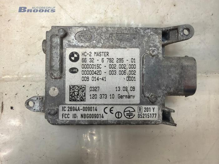 Gebruikte Dode hoek sensor BMW 7 serie (F01/02/03/04) 750i,Li,LiS V8 32V Prijs € 30,00 Margeregeling aangeboden door Autobedrijf Brooks