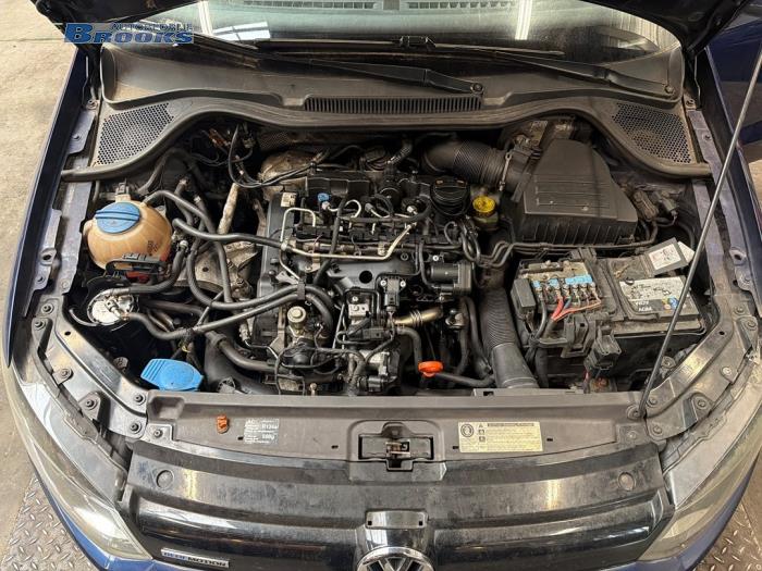 Gebruikte Dynamo Volkswagen Polo V (6R) 1.2 TDI 12V BlueMotion Prijs € 25,00 Margeregeling aangeboden door Autobedrijf Brooks