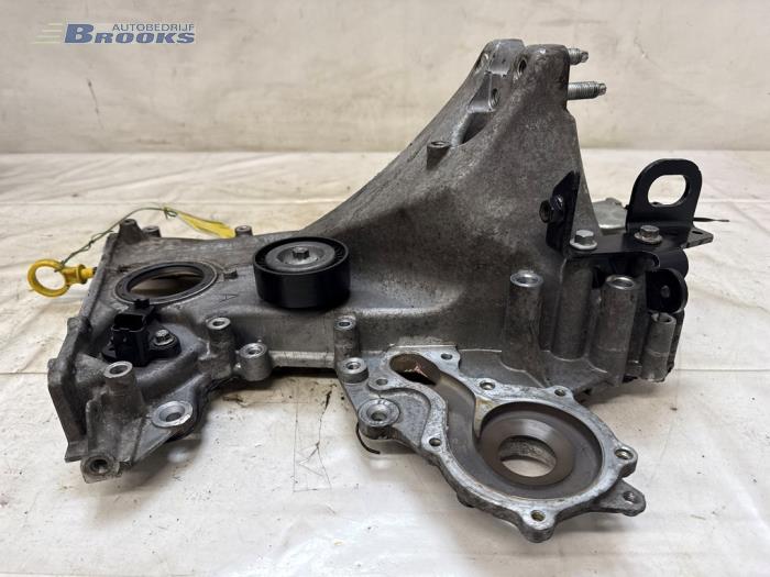Distributiedeksel van een Ford Grand C-Max (DXA) 1.0 Ti-VCT EcoBoost 12V 125 2015