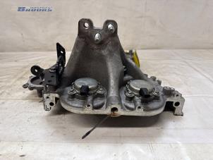 Distributiedeksel van een Ford Grand C-Max (DXA) 1.0 Ti-VCT EcoBoost 12V 125 2015