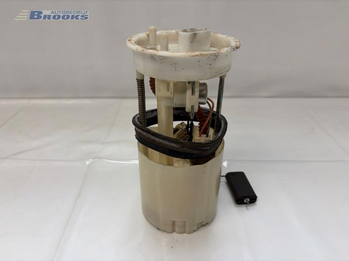 Gebruikte Tank element Pomp Volkswagen Fox (5Z) 1.2 Prijs € 20,00 Margeregeling aangeboden door Autobedrijf Brooks