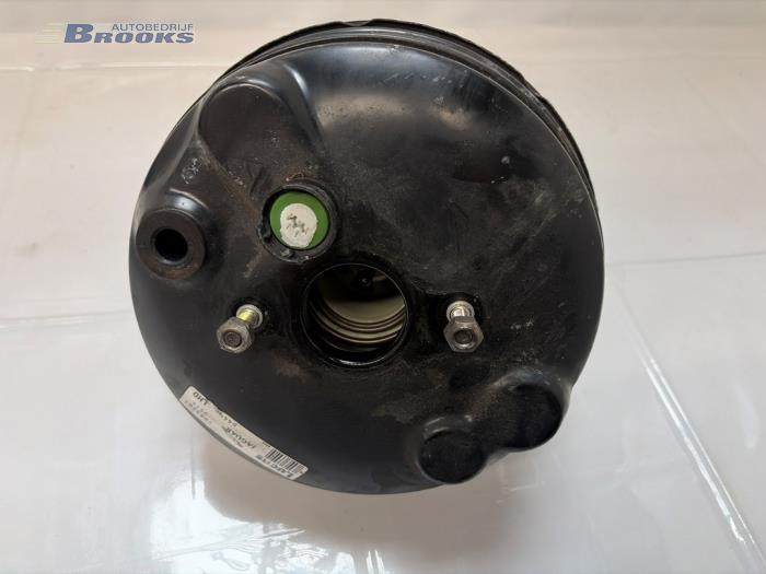 Gebruikte Rembekrachtiger Jaguar S-type (X200) 3.0 V6 24V Prijs € 50,00 Margeregeling aangeboden door Autobedrijf Brooks
