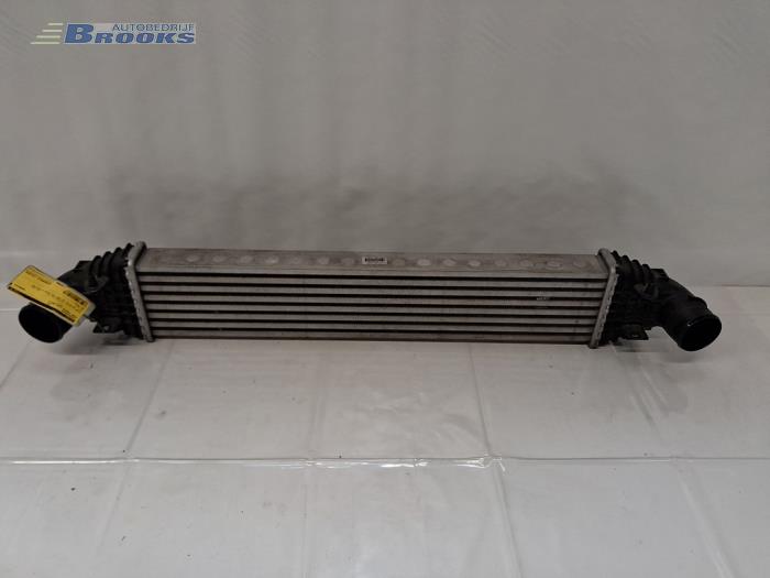Gebruikte Intercooler Ford Fiesta 6 ST 1.6 ST 16V Prijs € 150,00 Margeregeling aangeboden door Autobedrijf Brooks