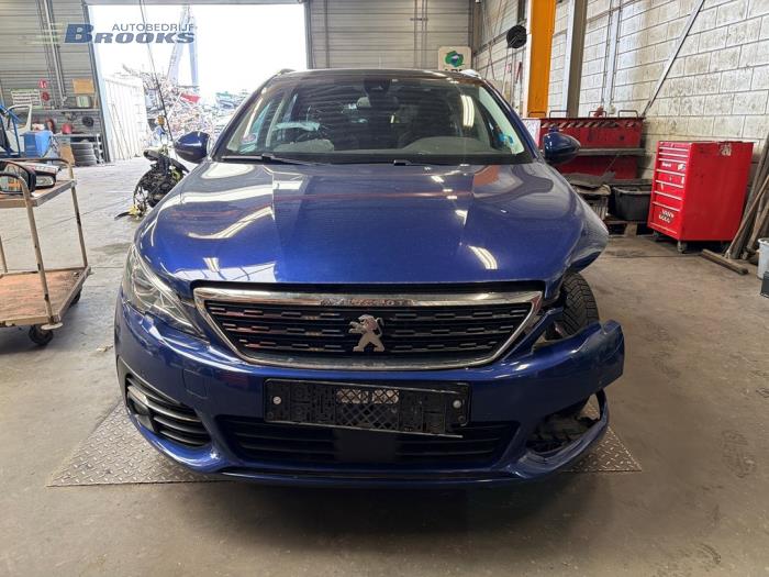 Gebruikte Subframe Peugeot 308 SW (L4/L9/LC/LJ/LR) 1.2 12V e-THP PureTech 130 Prijs € 140,00 Margeregeling aangeboden door Autobedrijf Brooks