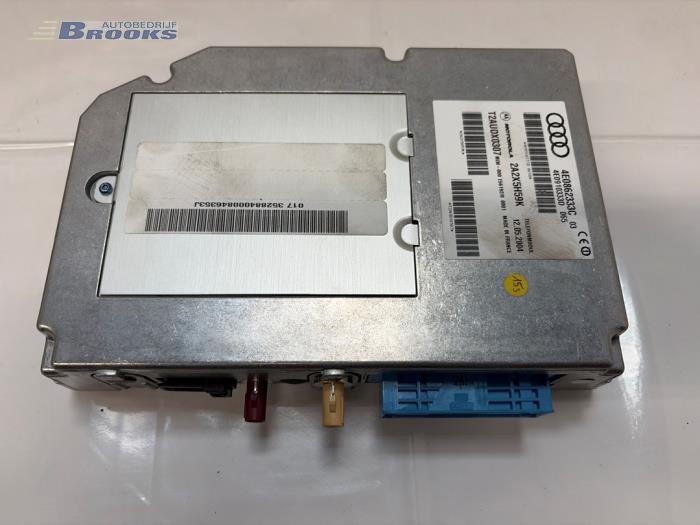Gebruikte Module Telefoon Audi A6 (C6) 3.2 V6 24V FSI Quattro Prijs € 95,00 Margeregeling aangeboden door Autobedrijf Brooks
