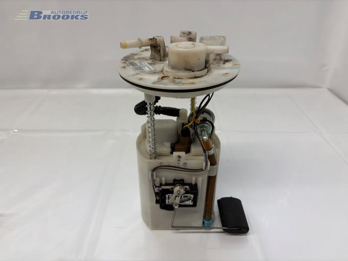 Gebruikte Tank element Pomp Hyundai i10 (F5) 1.1i 12V Prijs € 15,00 Margeregeling aangeboden door Autobedrijf Brooks