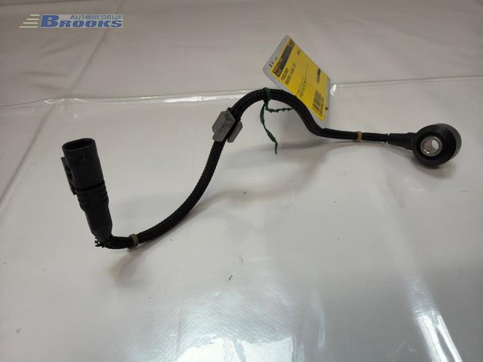Gebruikte Pingelsensor Mercedes C (W205) C-200 2.0 CGI 16V Prijs € 10,00 Margeregeling aangeboden door Autobedrijf Brooks