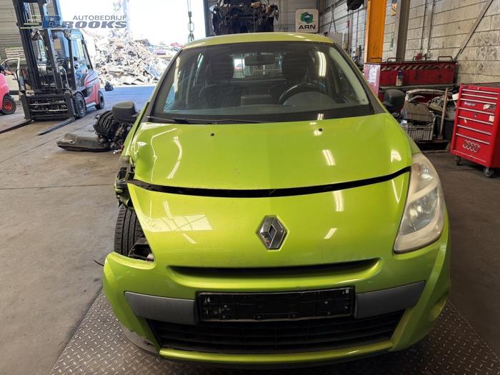 Gebruikte Tank element Pomp Renault Clio III (BR/CR) 1.2 16V 75 Prijs € 15,00 Margeregeling aangeboden door Autobedrijf Brooks
