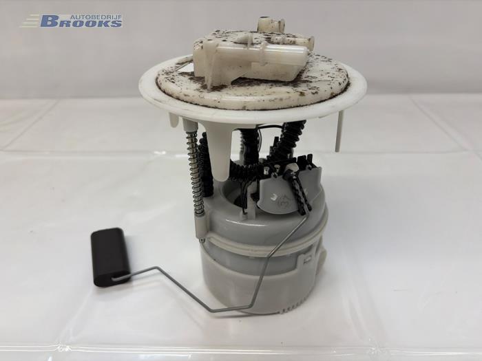 Gebruikte Tank element Pomp Peugeot 308 (L3/L8/LB/LH/LP) 1.6 16V THP Prijs € 90,00 Margeregeling aangeboden door Autobedrijf Brooks