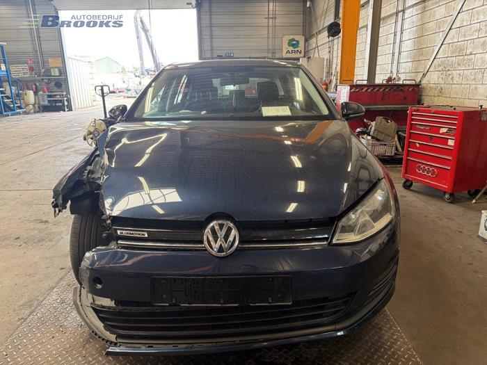 Gebruikte Tank element Pomp Volkswagen Golf VII (AUA) 1.0 TSI 12V BlueMotion Prijs € 25,00 Margeregeling aangeboden door Autobedrijf Brooks