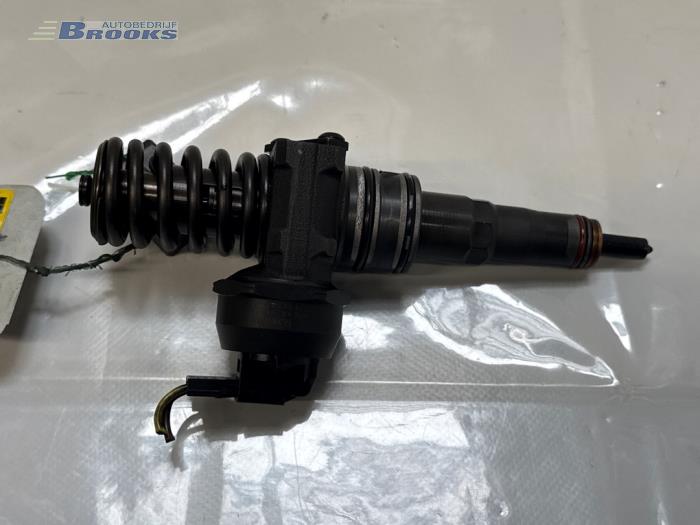 Gebruikte Verstuiver (diesel) Volkswagen Caddy III (2KA,2KH,2CA,2CH) 1.9 TDI Prijs € 20,00 Margeregeling aangeboden door Autobedrijf Brooks