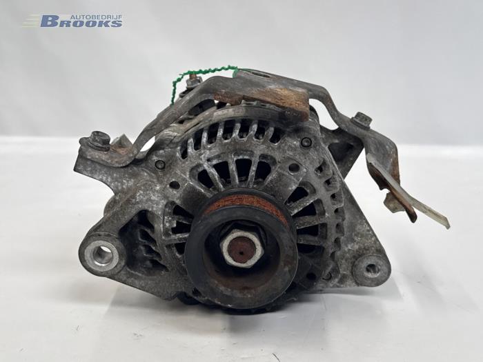 Gebruikte Dynamo Toyota Urban Cruiser 1.33 Dual VVT-I 16V 2WD Prijs € 40,00 Margeregeling aangeboden door Autobedrijf Brooks