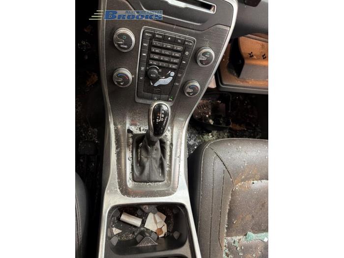 Gebruikte Pook Volvo V70 (BW) 1.6 DRIVe,D2 Prijs € 135,00 Margeregeling aangeboden door Autobedrijf Brooks