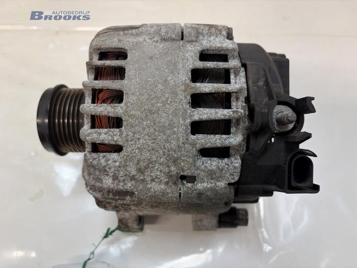 Gebruikte Dynamo Volvo V70 (BW) 1.6 DRIVe,D2 Prijs € 50,00 Margeregeling aangeboden door Autobedrijf Brooks