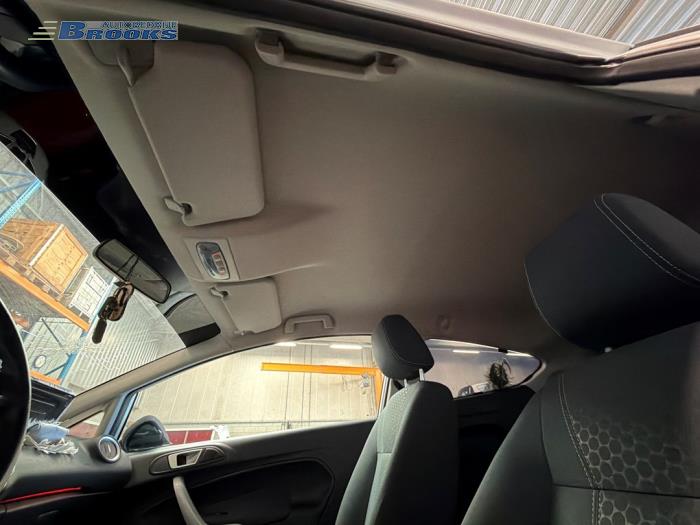 Gebruikte Hemelbekleding Ford Fiesta 6 (JA8) 1.25 16V Prijs € 75,00 Margeregeling aangeboden door Autobedrijf Brooks
