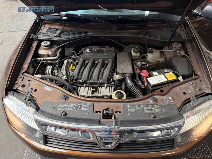 Gebruikte Servopomp Dacia Duster (HS) 1.6 16V 4x4 Prijs € 30,00 Margeregeling aangeboden door Autobedrijf Brooks