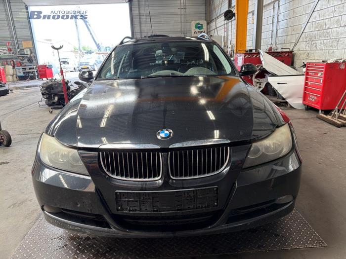 Gebruikte Subframe BMW 3 serie Touring (E91) 320i 16V Prijs € 40,00 Margeregeling aangeboden door Autobedrijf Brooks