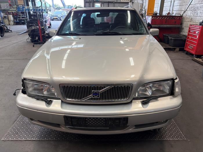 Gebruikte Tank element Pomp Volvo V70 (GW/LW/LZ) 2.4 20V 140 Prijs € 40,00 Margeregeling aangeboden door Autobedrijf Brooks