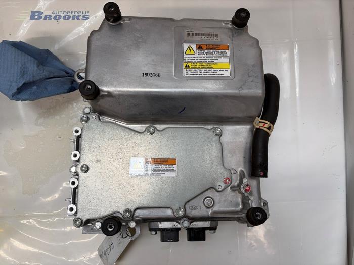 Gebruikte Transfer module 4x4 Mitsubishi Outlander (GF/GG) 2.0 16V PHEV 4x4 Prijs € 250,00 Margeregeling aangeboden door Autobedrijf Brooks