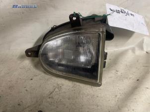 Gebruikte Mistlamp links-voor Seat Alhambra (7V8/9) 1.9 TDI 110 Prijs € 5,00 Margeregeling aangeboden door Autobedrijf Brooks